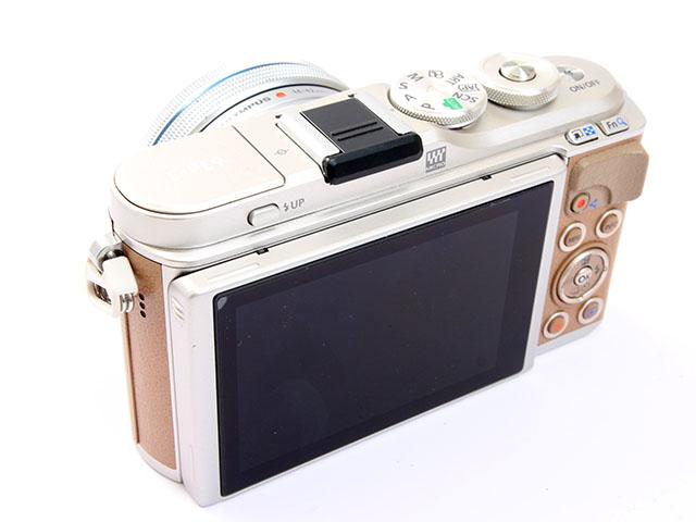 PEN E-PL9 14-42EZ [16607] | 【カメラ】ジェイダブリュー| カメラ
