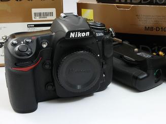 D300S MB-D10