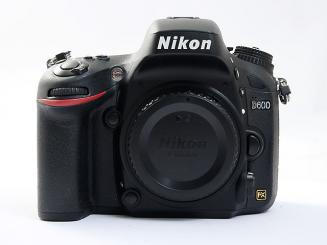 D600