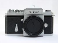 F������٥�