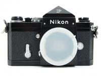 F������٥�