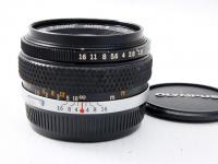 OM50 F1.8
