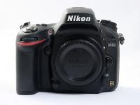 D600