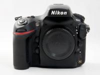 D800